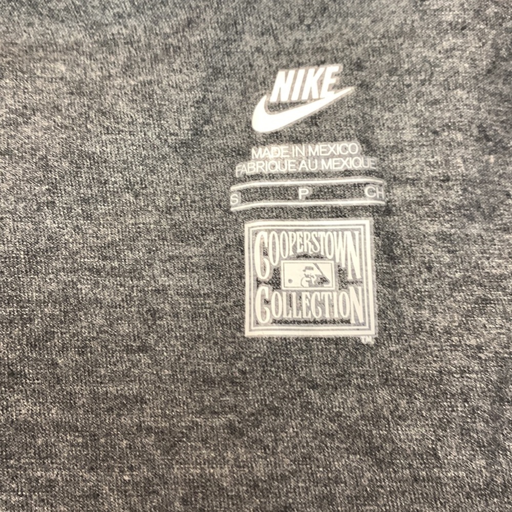 Nike Cooperstown Collection Pittsburgh Pirates Slim Fit Short-Sleeved T-shirt - Picture 8 of 9